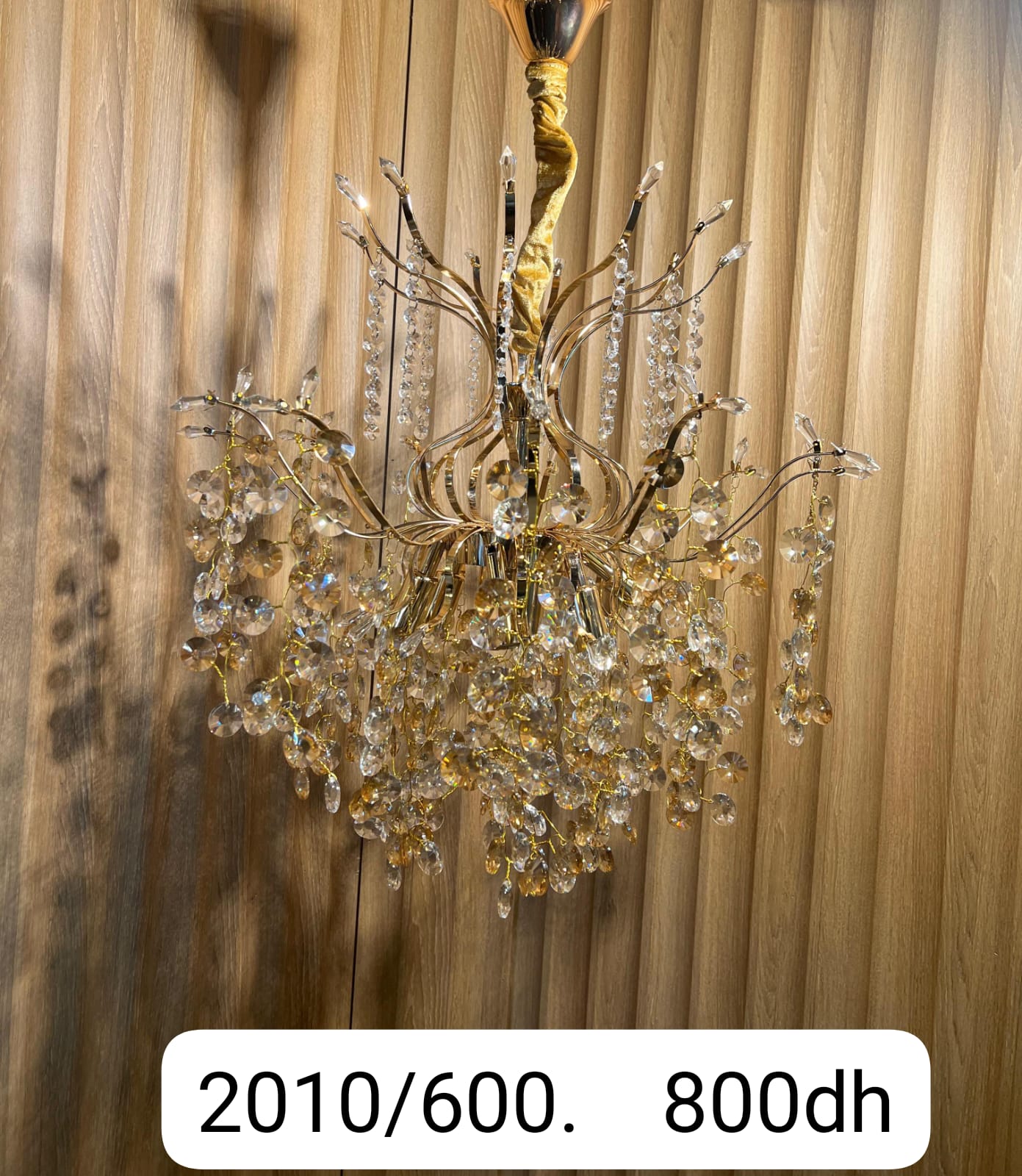 Suspension / Lustre Opulence